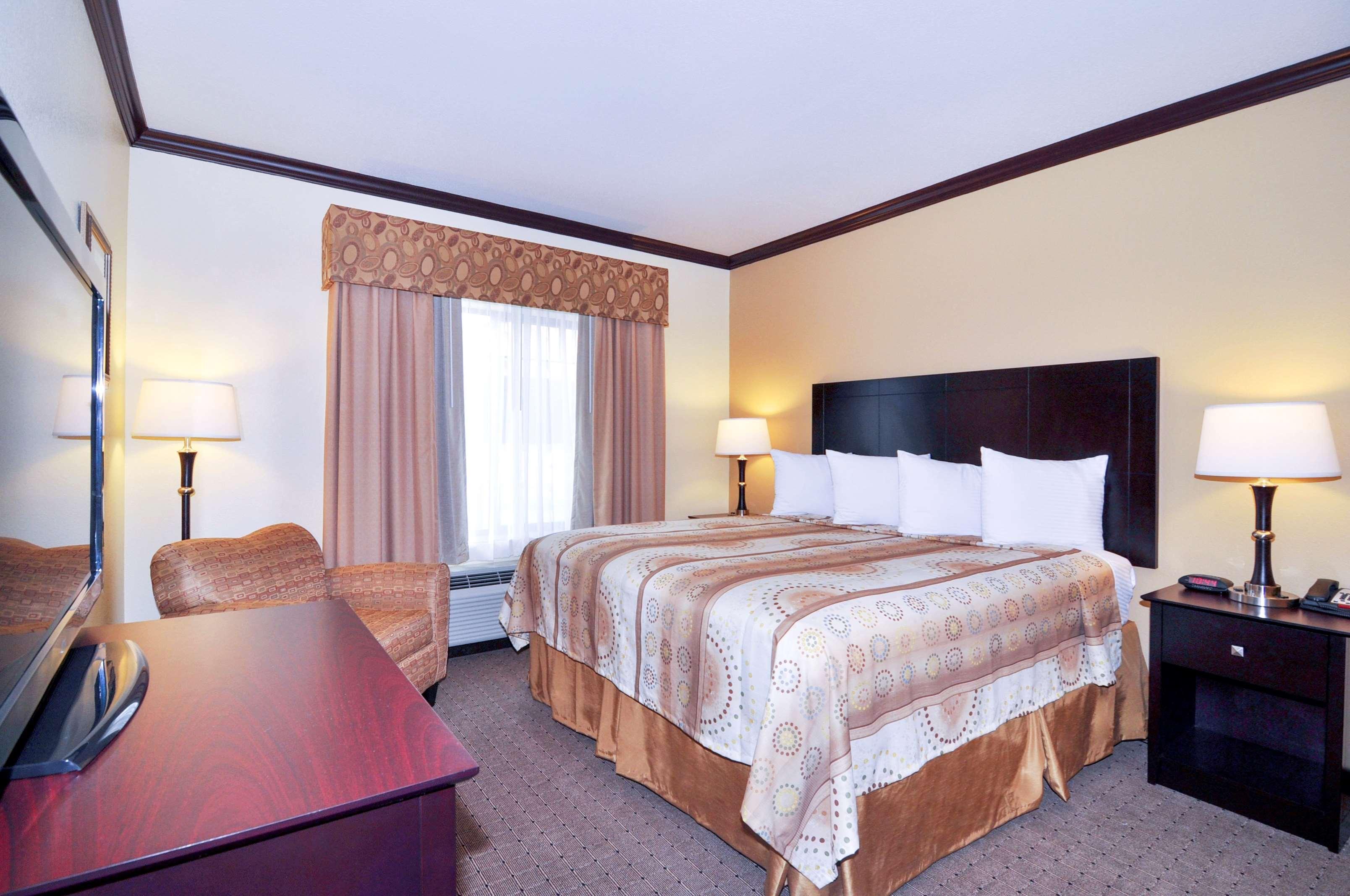 Best Western Plus Royal Mountain Inn & Suites Athens Esterno foto